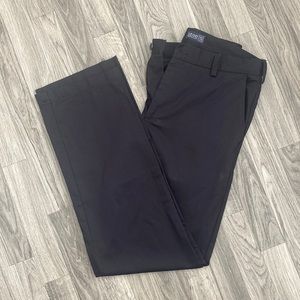 Black dress pants from IZOD waist 32 length 34